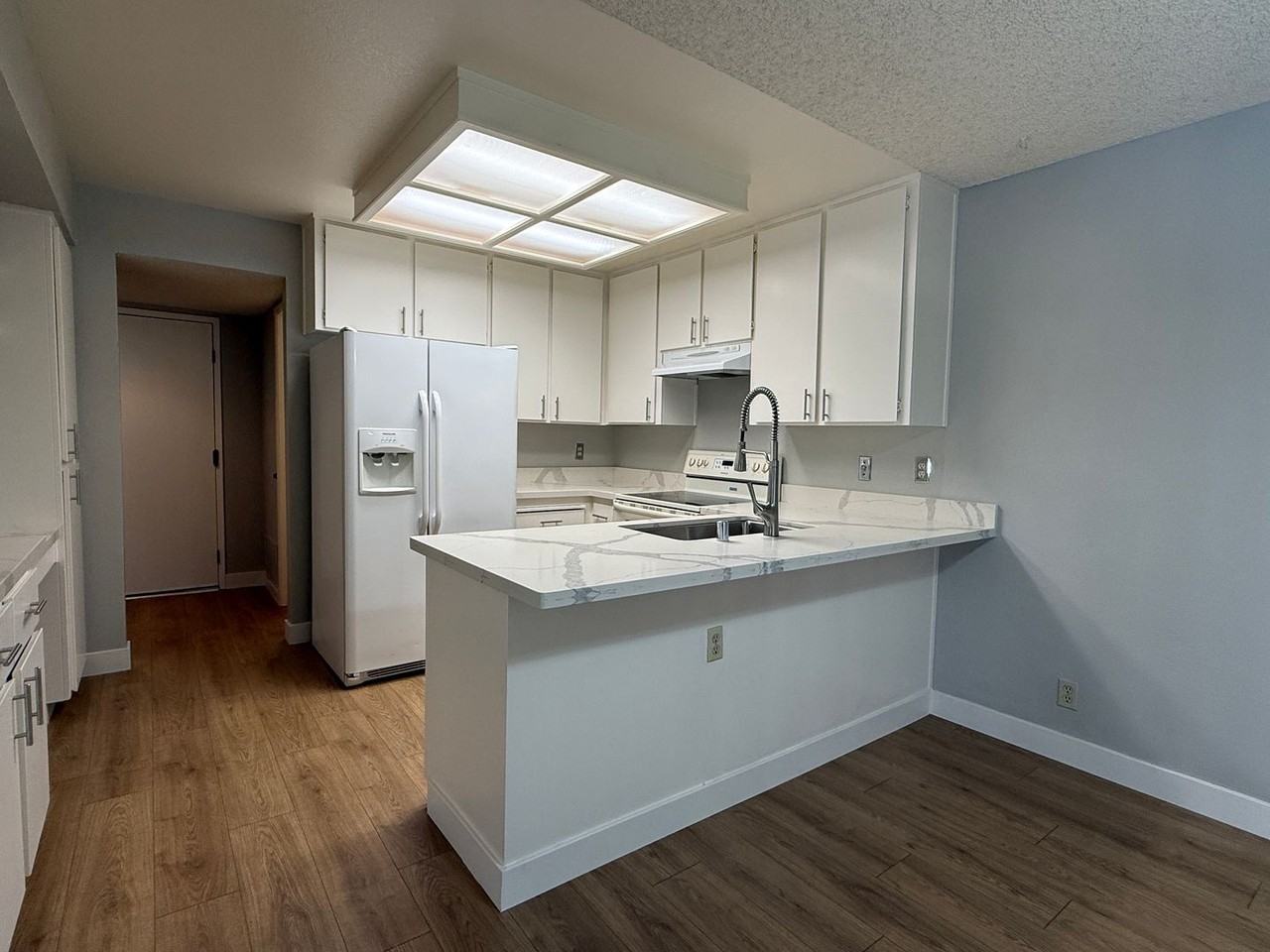 5460 Colony Field Dr - Photo 2 of 11