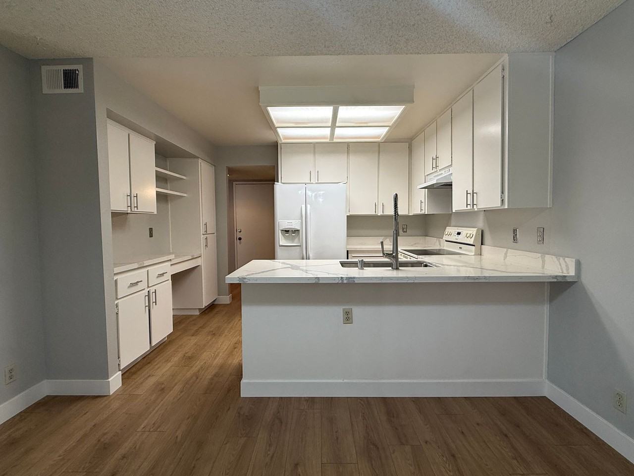 5460 Colony Field Dr - Photo 3 of 11