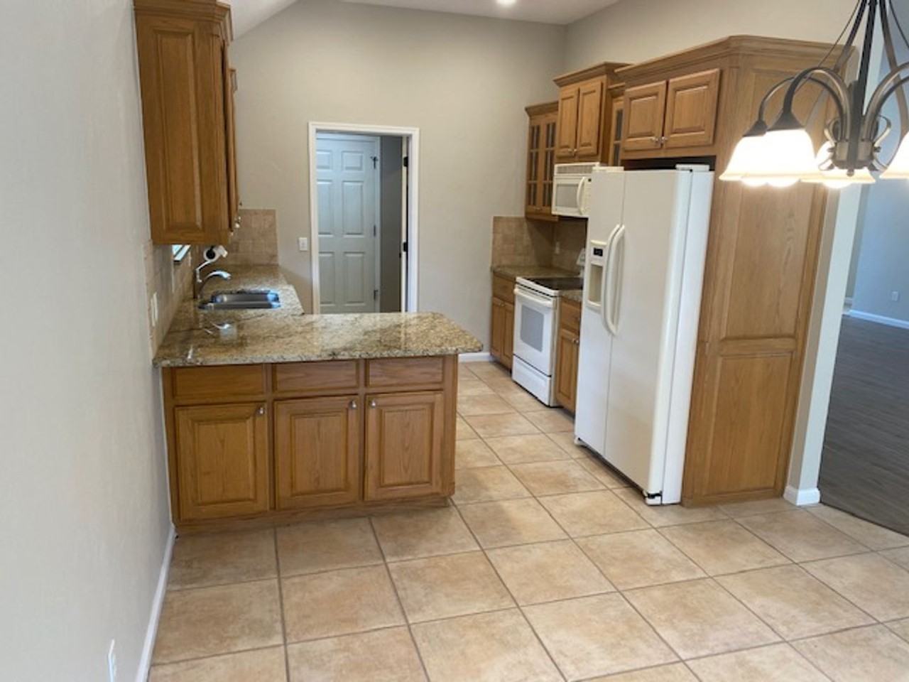 2701 Flagstone Ln - Photo 5 of 20