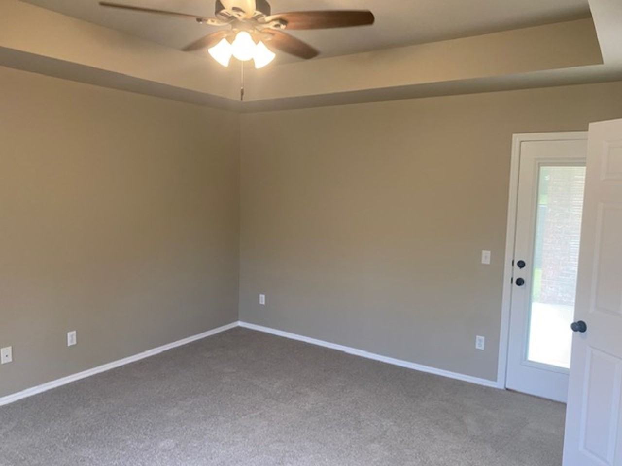 2701 Flagstone Ln - Photo 7 of 20