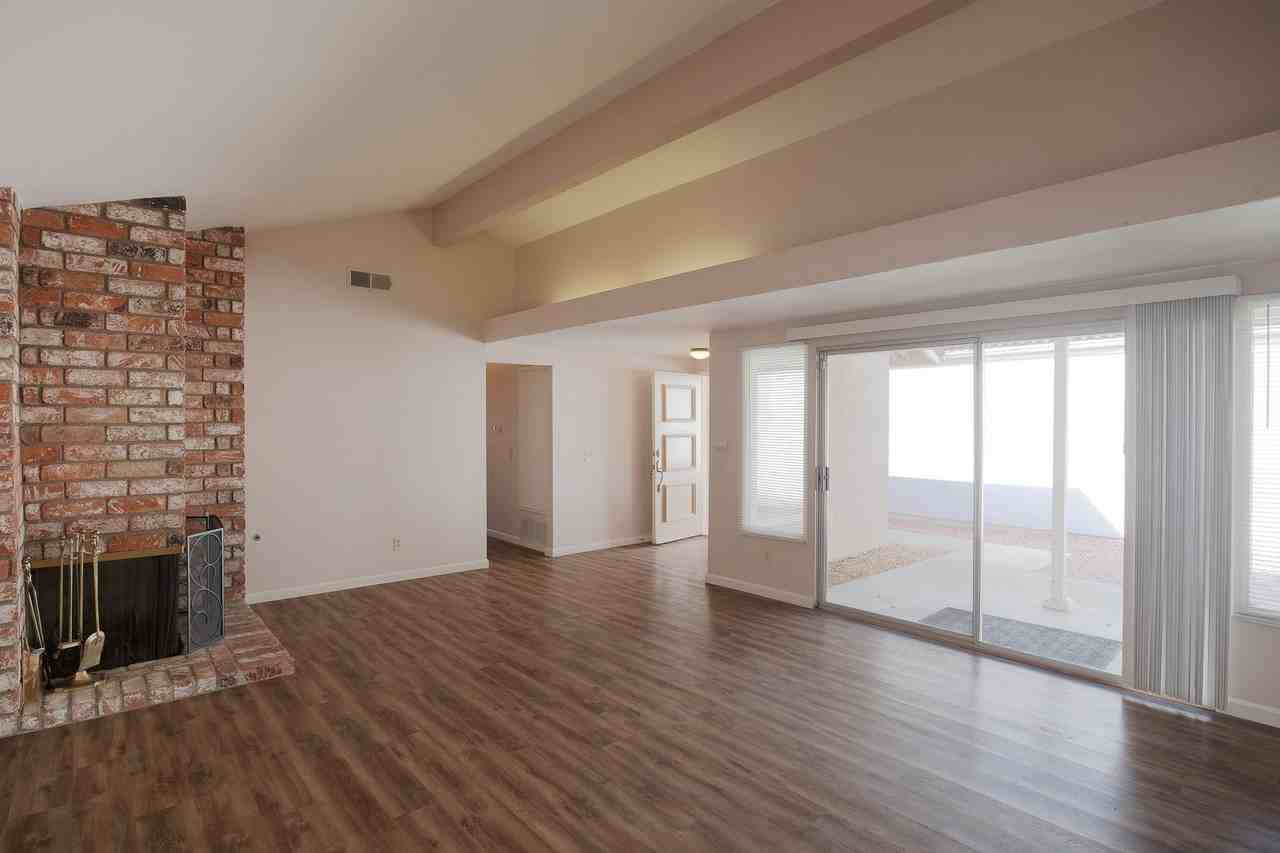 936 Belmont Ave - Photo 2 of 34