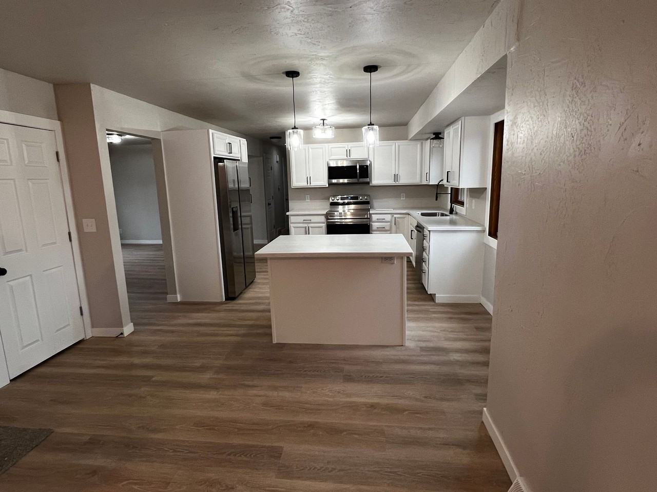 1706 S Seminole Rd - Photo 4 of 19