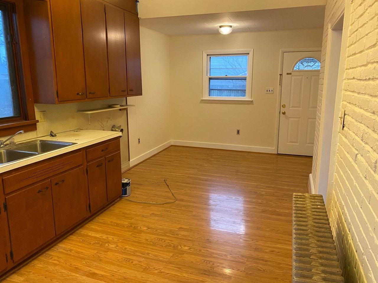 133 N Main St - Photo 5 of 22