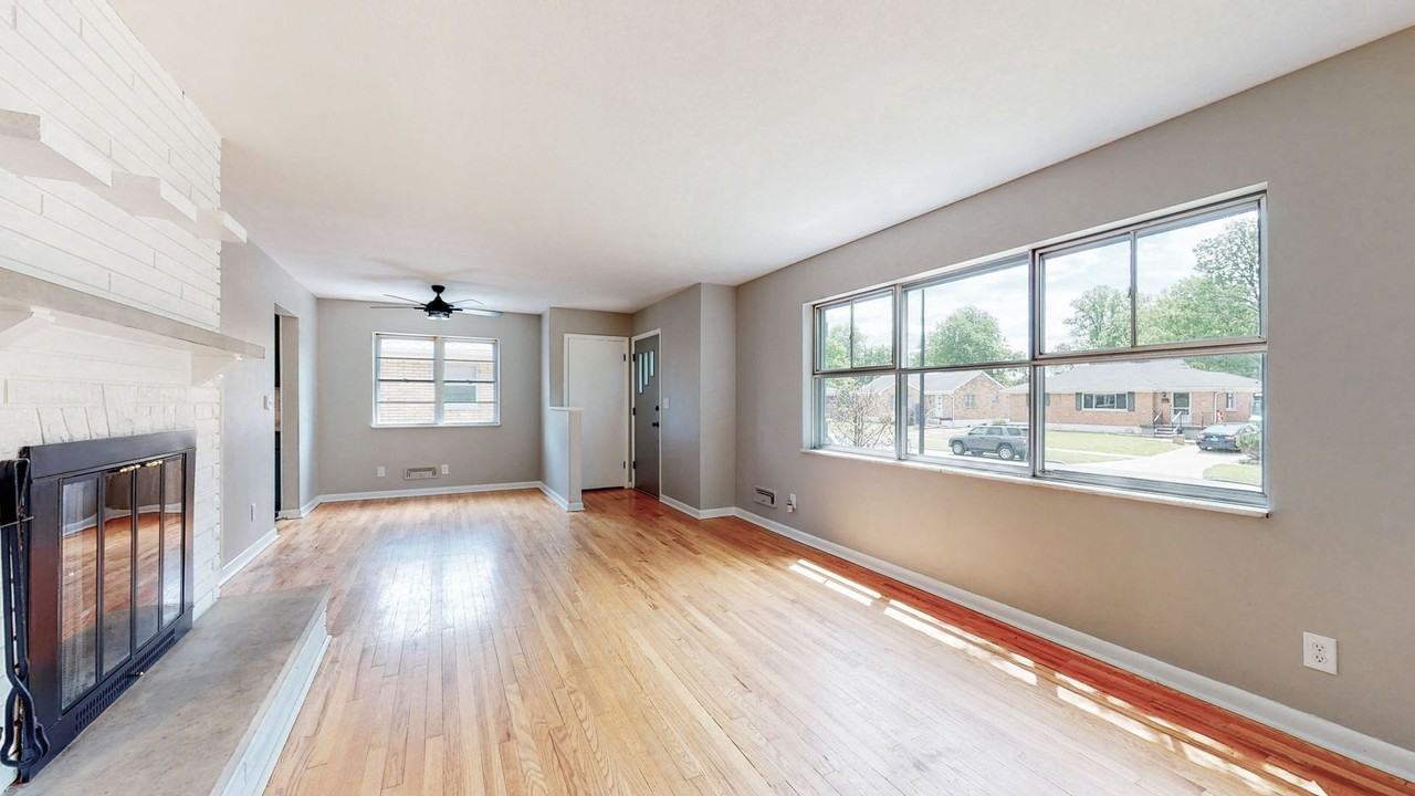 3321 Furman Blvd - Photo 3 of 26