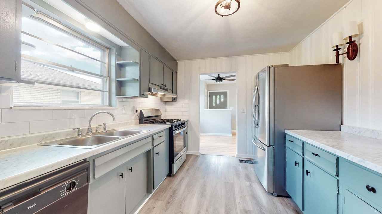 3321 Furman Blvd - Photo 6 of 26