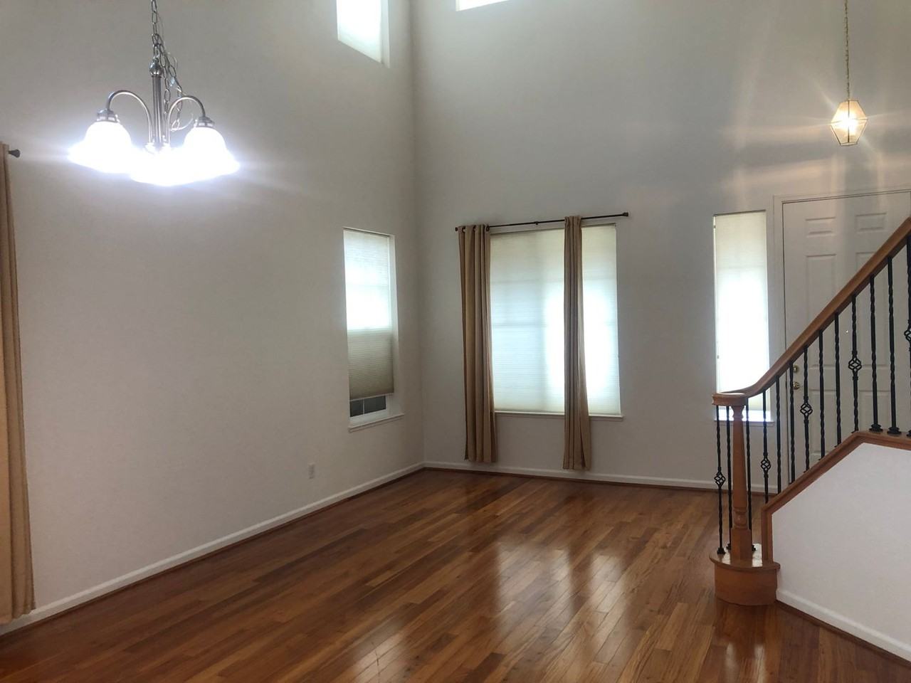 2306 Campbell Cir - Photo 2 of 37