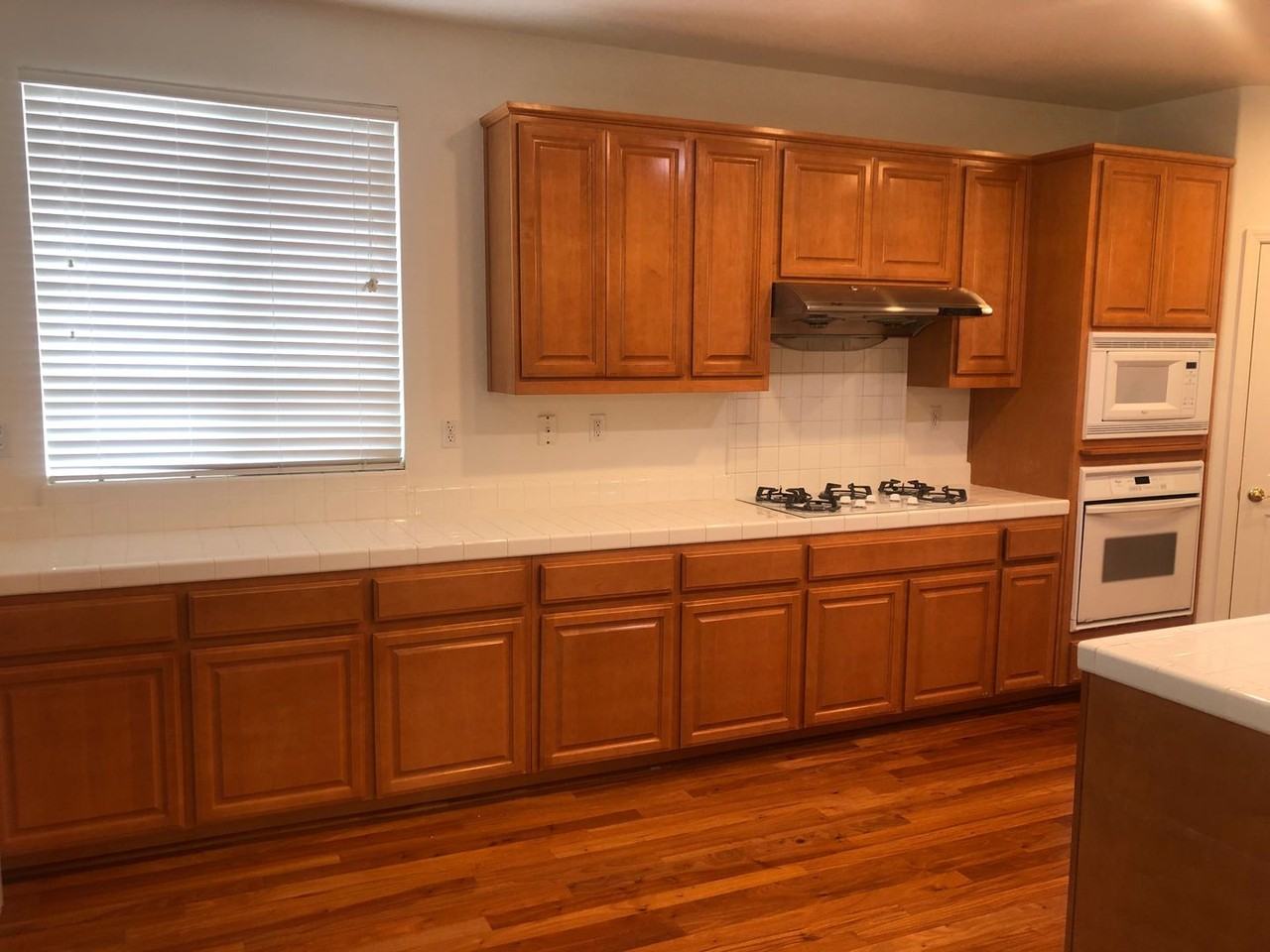 2306 Campbell Cir - Photo 6 of 37