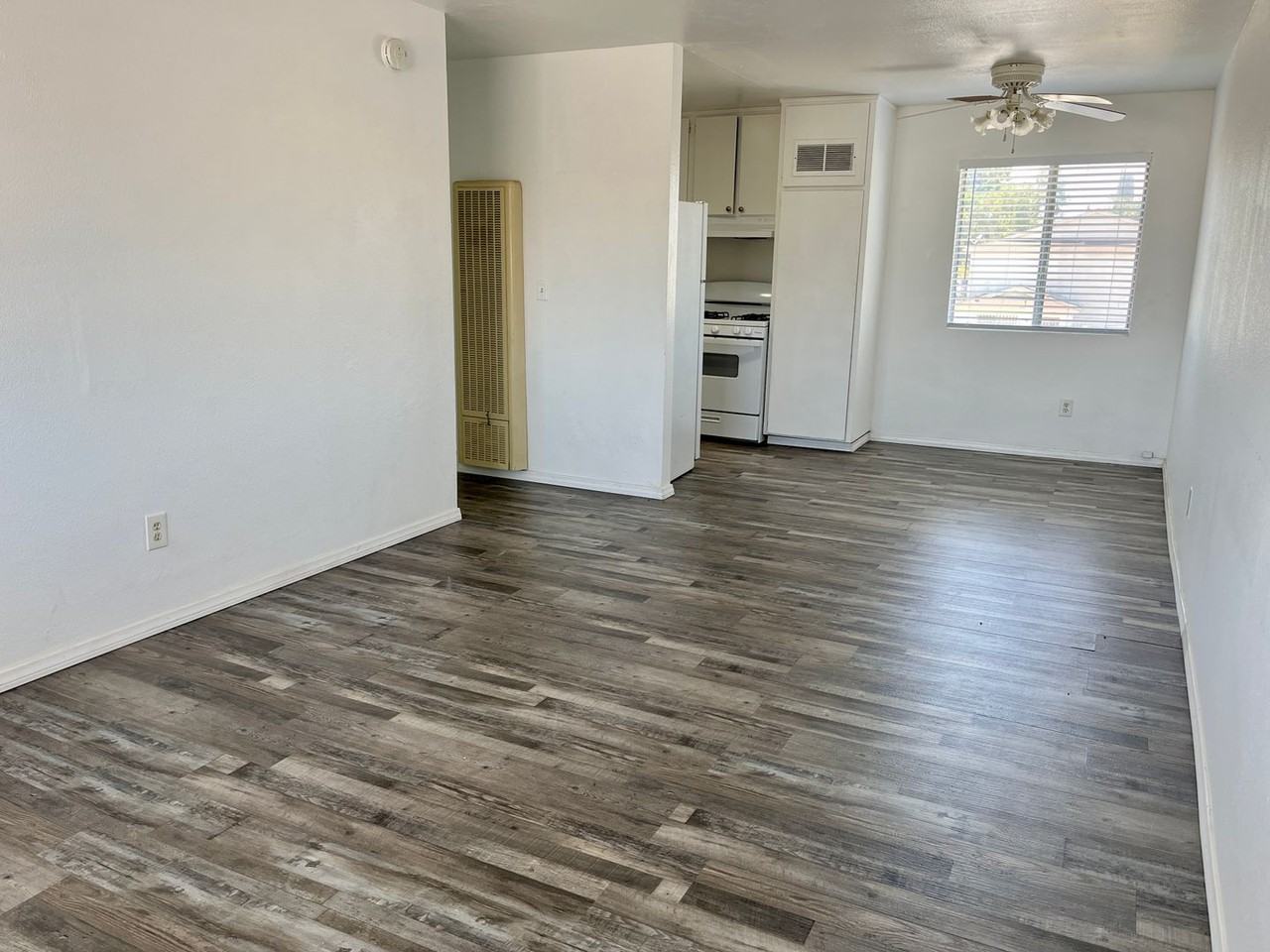 324 Zenith St - Photo 2 of 9