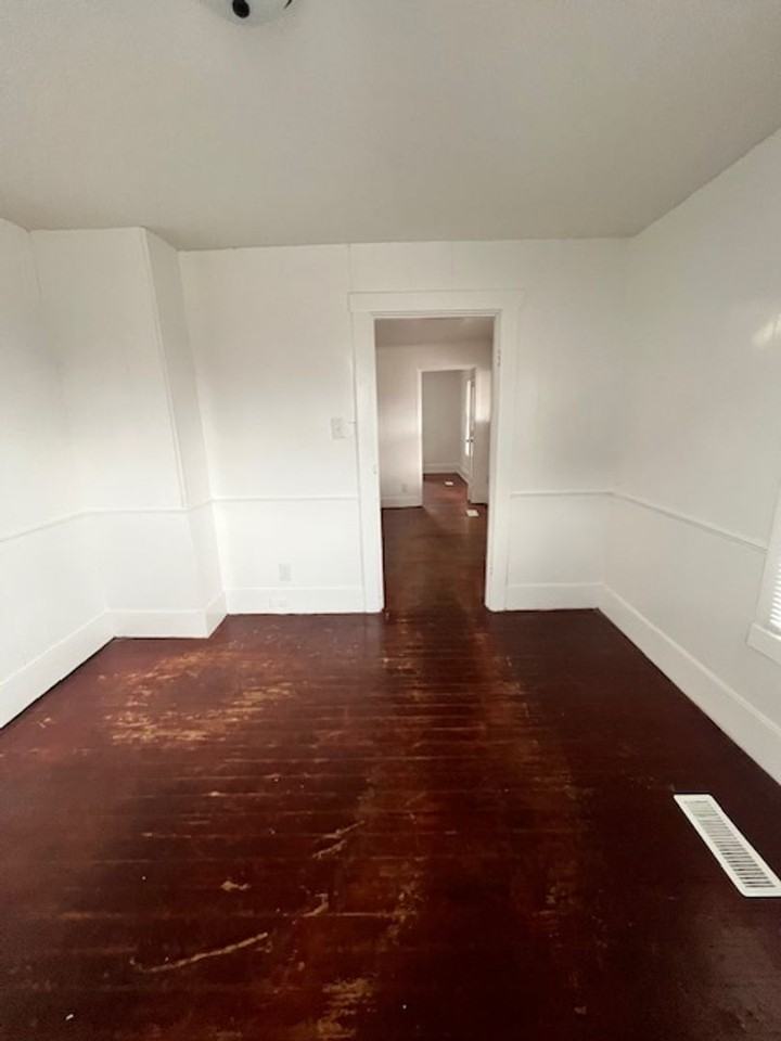 136 N 4th St - Photo 5 of 21