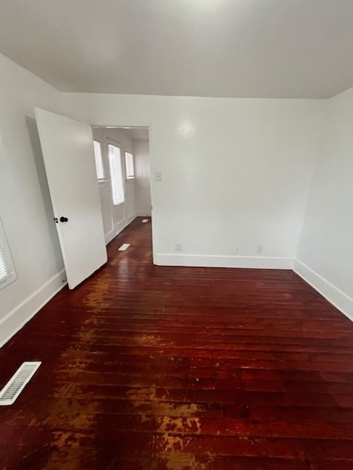 136 N 4th St - Photo 6 of 21