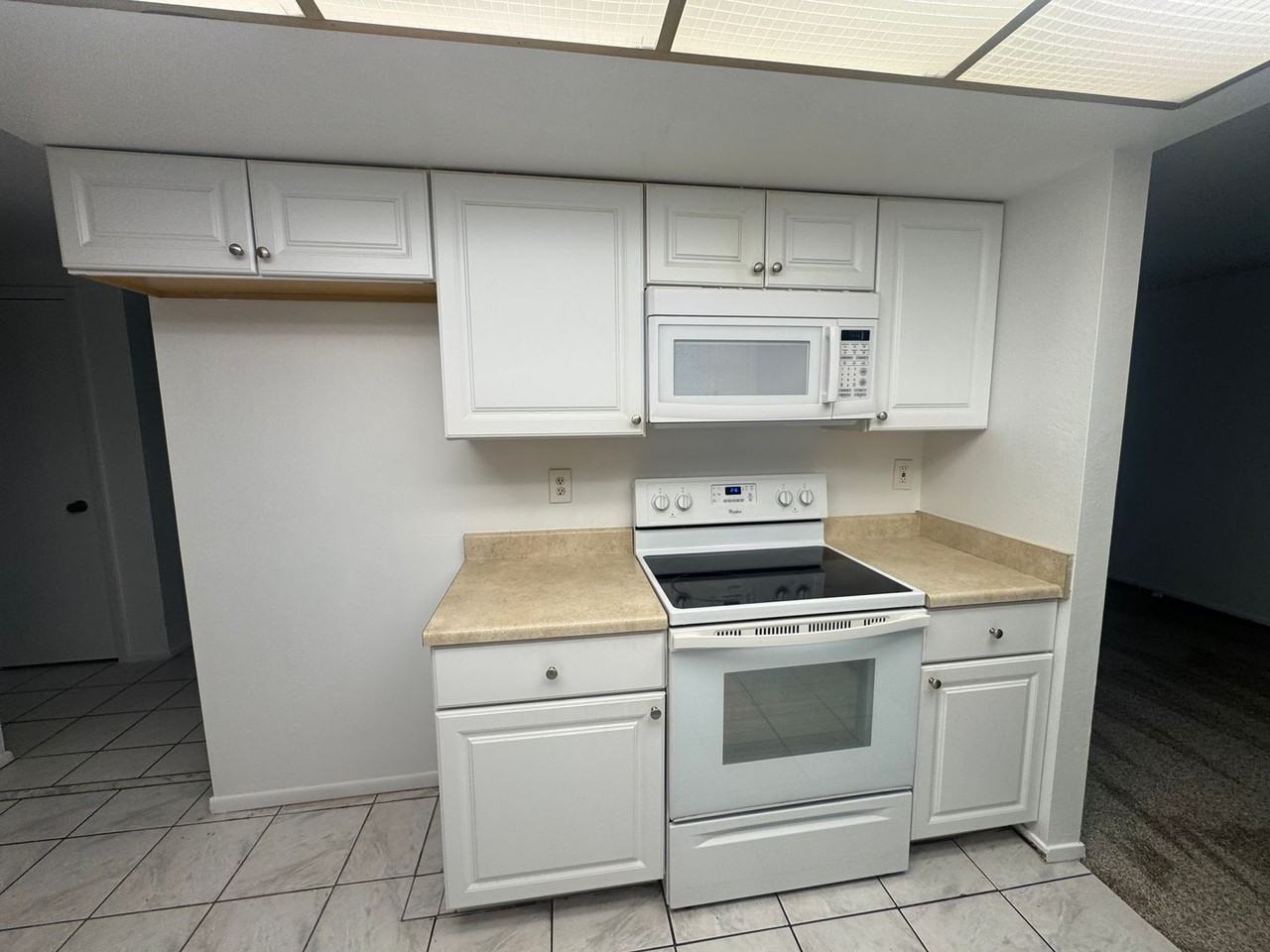 3212 W Derby Cir - Photo 6 of 17