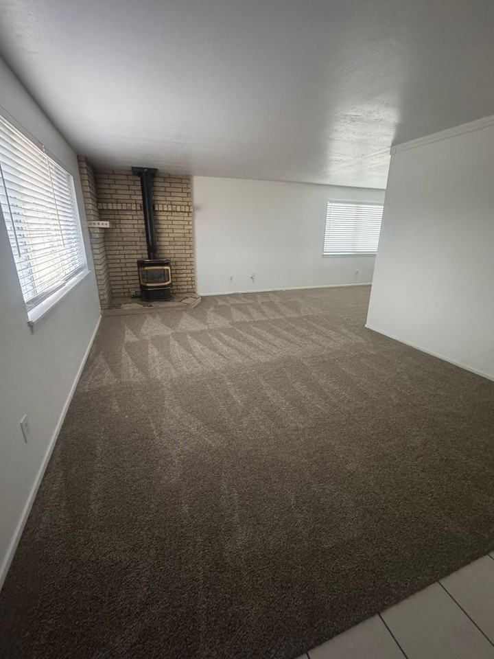 3212 W Derby Cir - Photo 7 of 17