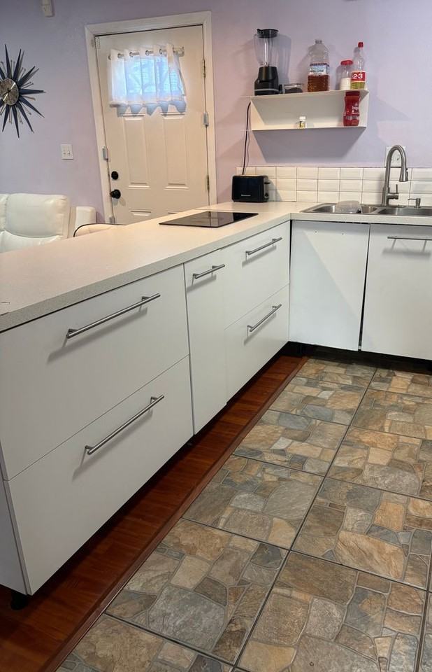 1709 Shadow Mountain Pl #2 - Photo 4 of 12