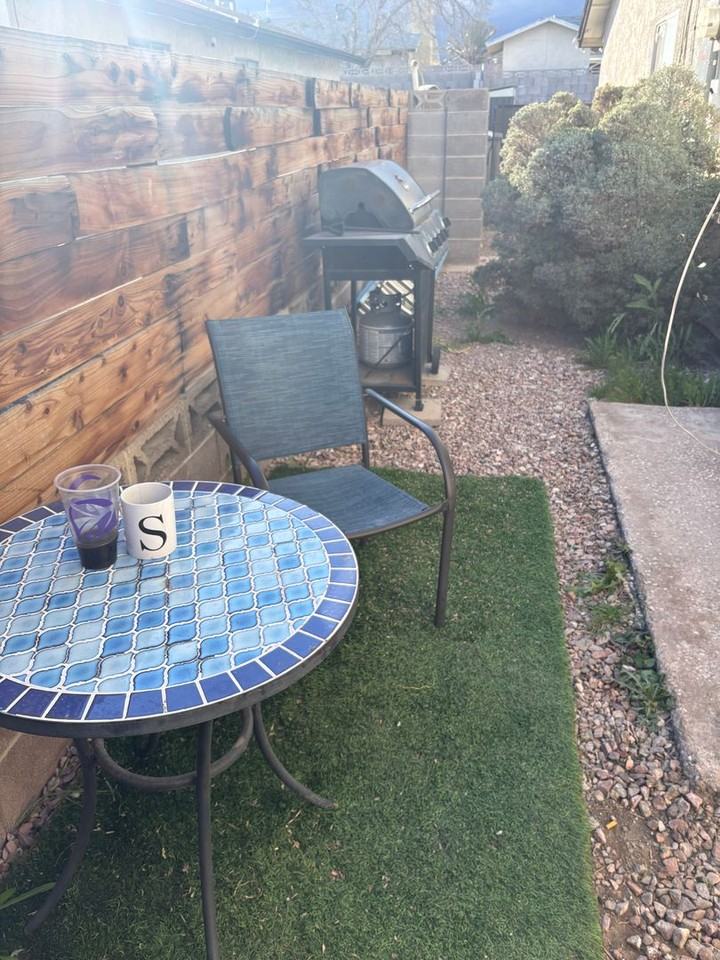 1709 Shadow Mountain Pl #2 - Photo 5 of 12