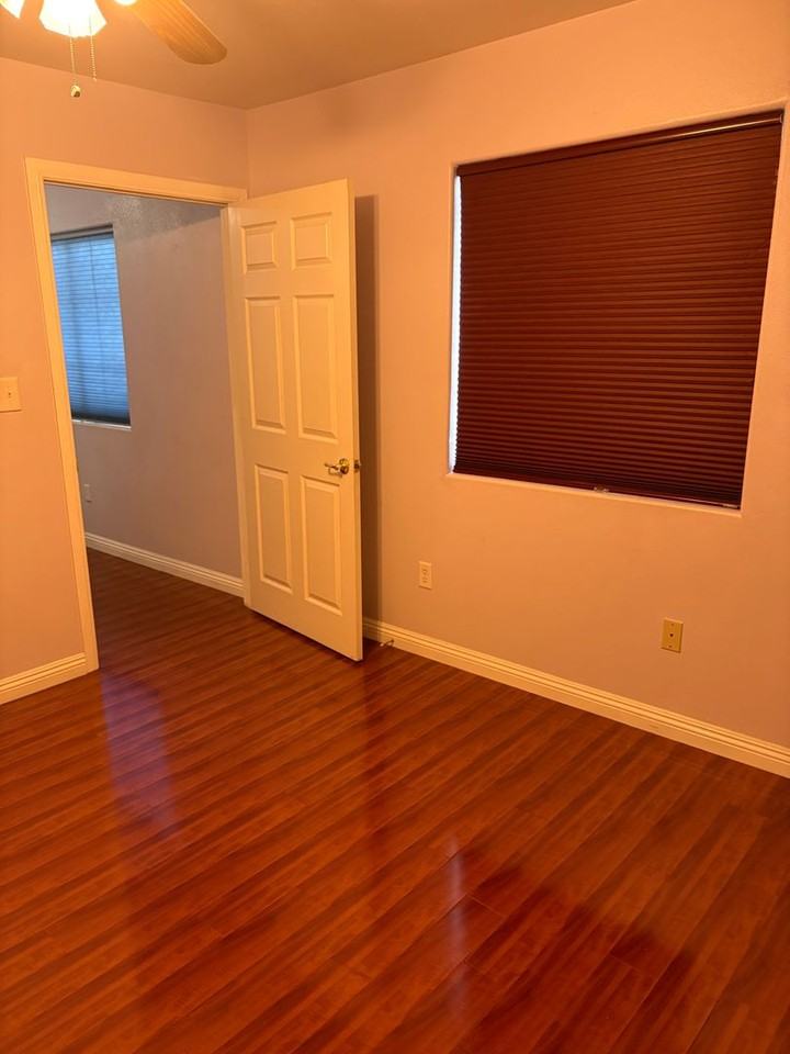 1709 Shadow Mountain Pl #2 - Photo 7 of 12