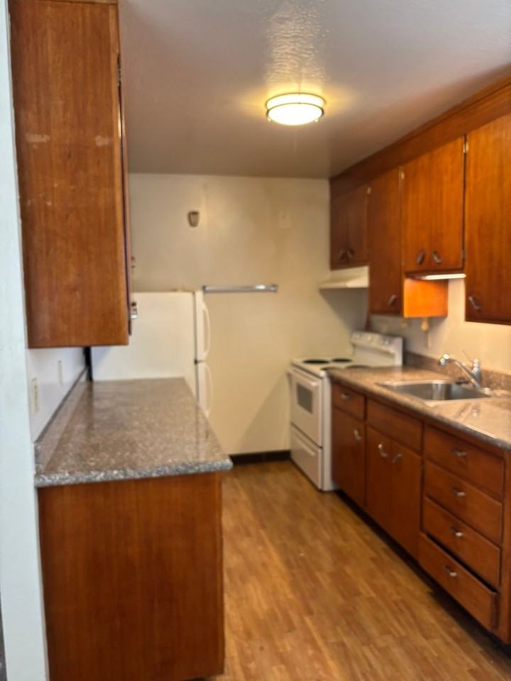 3234 Maple Ave - Photo 4 of 6