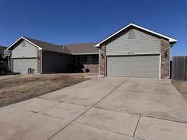 featured image of 2314 E Quivira St