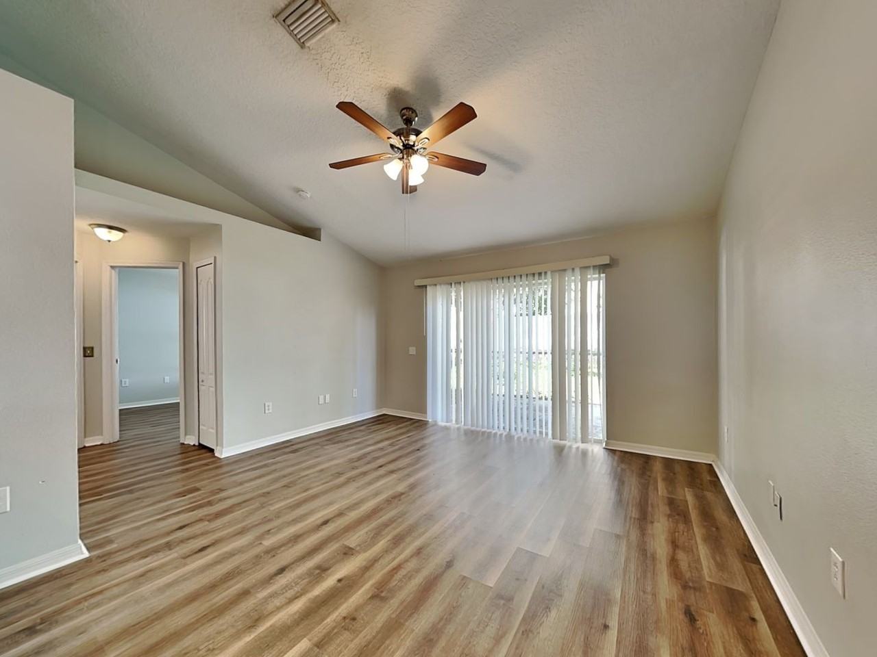 13011 Tribute Dr - Photo 6 of 17