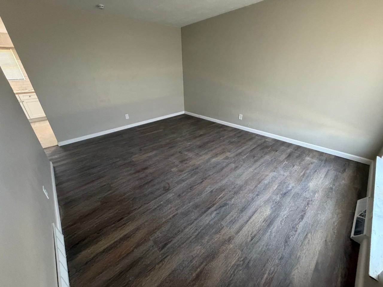 6024 Shillington Dr - Photo 2 of 10