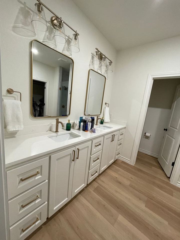 1409 Quincy Ave - Photo 3 of 14