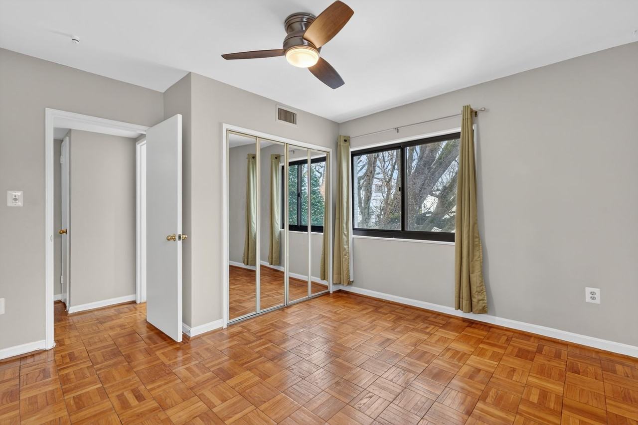 3825 Davis Pl Nw #101 - Photo 5 of 15