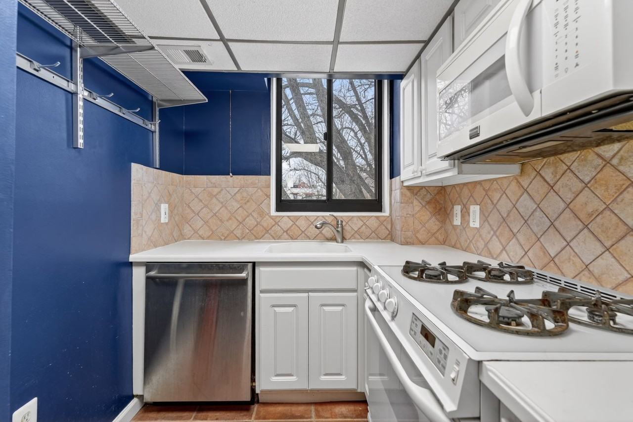 3825 Davis Pl Nw #101 - Photo 7 of 15