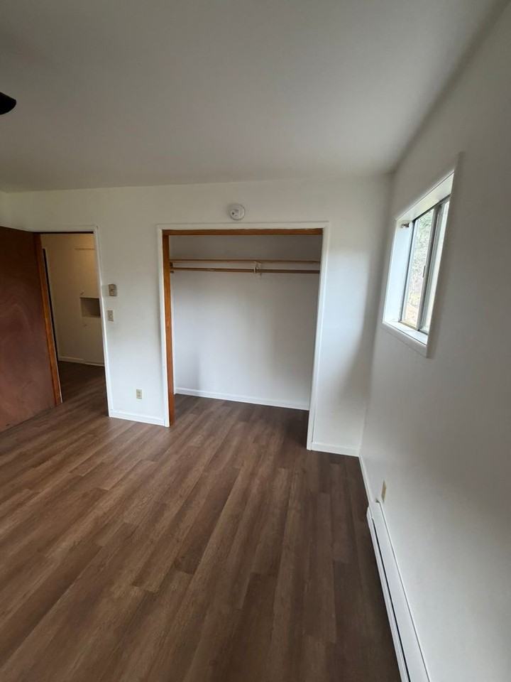 23769 Woods Creek Rd - Photo 4 of 23