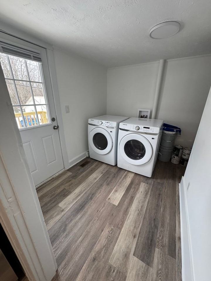 269 S Spring St - Photo 6 of 15