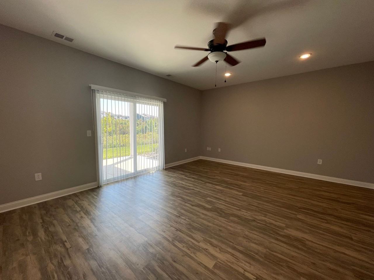 127 Bellbrook Lane - Photo 2 of 6