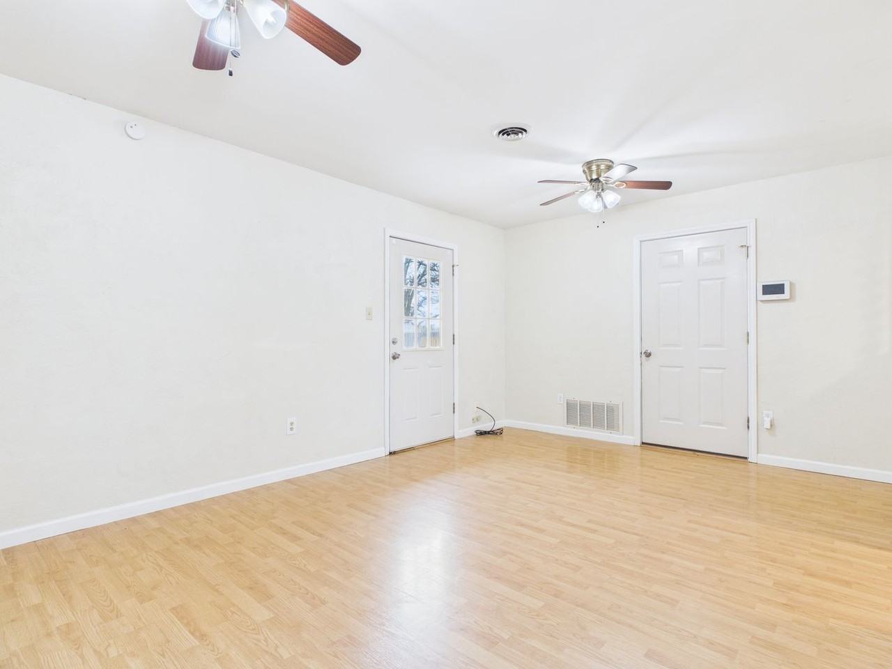 4663 Se Brighton Dr - Photo 5 of 19