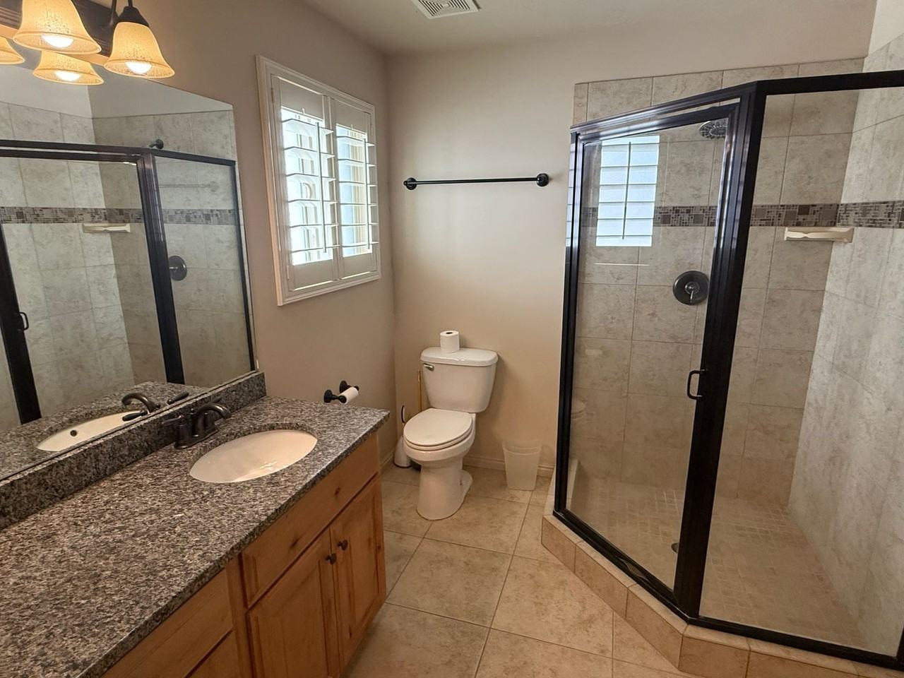 4279 S 3475 W - Photo 4 of 20