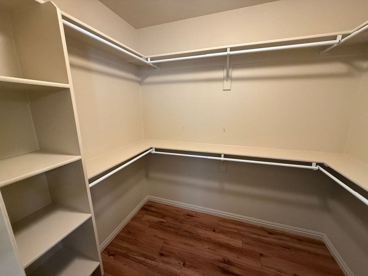 4279 S 3475 W - Photo 5 of 20