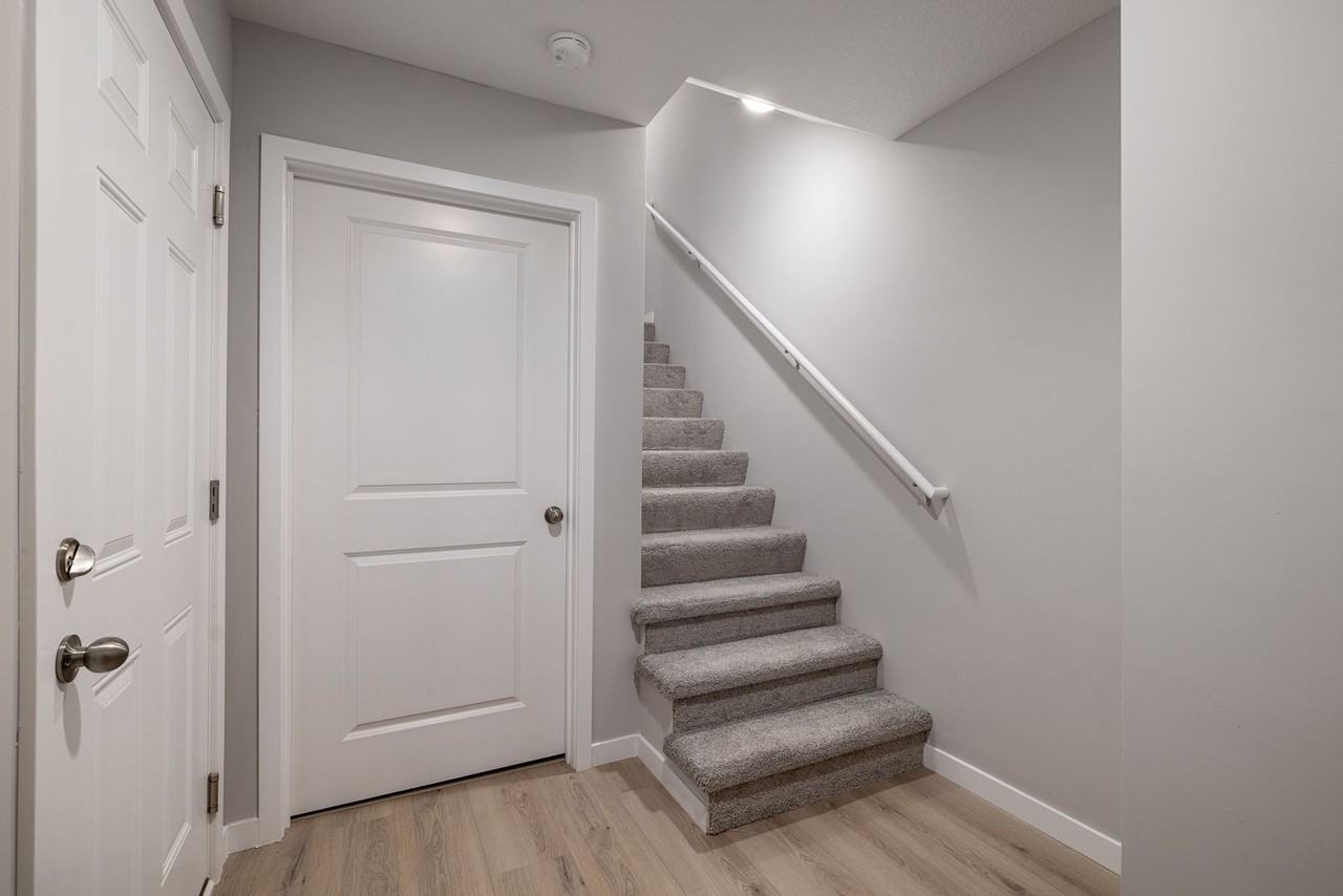 5460 Corporate Park Dr - Photo 3 of 31