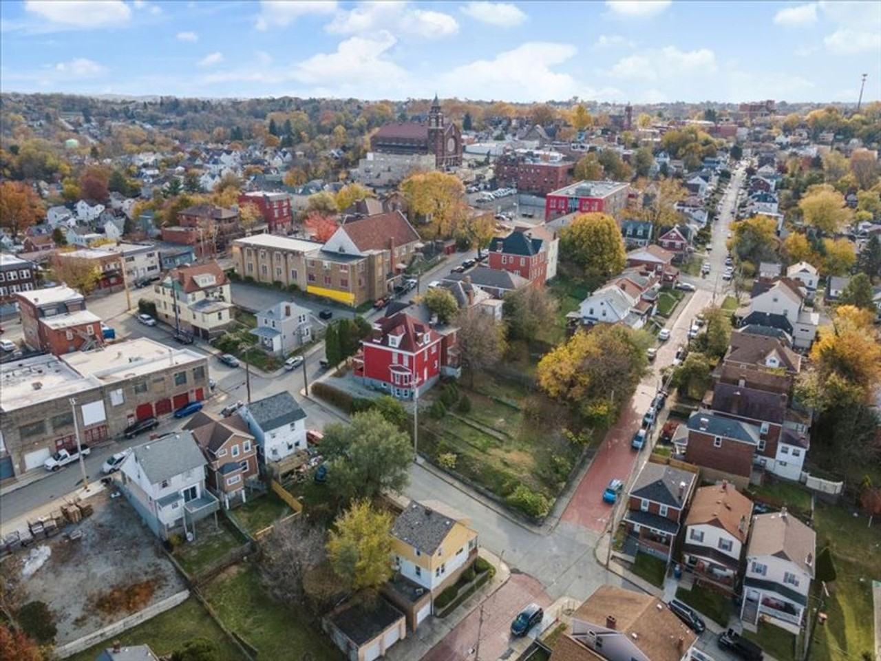 22 Thielman Ave - Photo 2 of 38