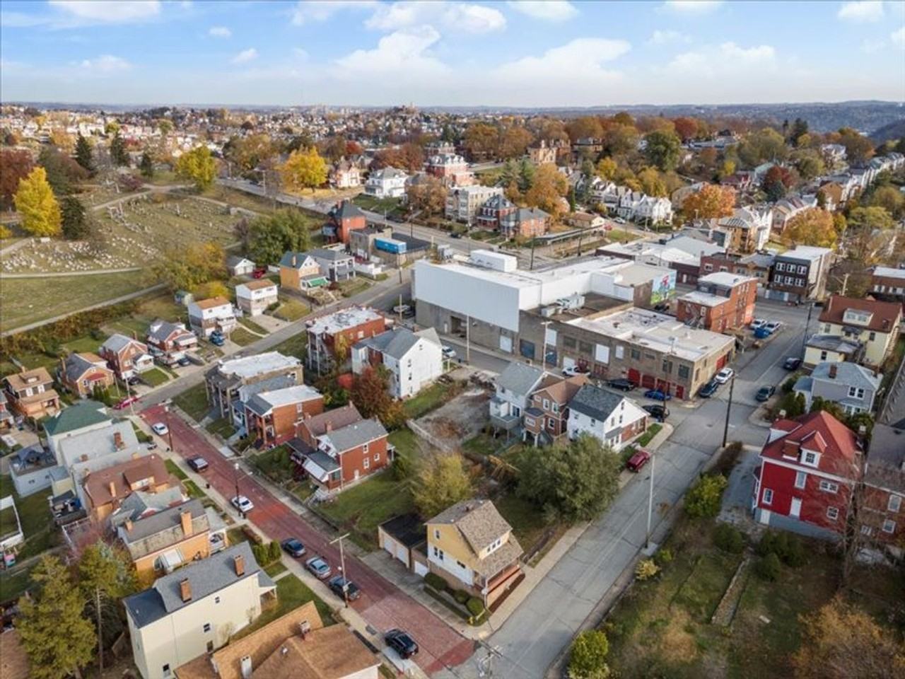 22 Thielman Ave - Photo 3 of 38