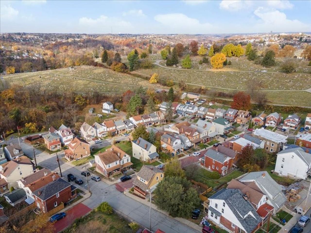 22 Thielman Ave - Photo 6 of 38