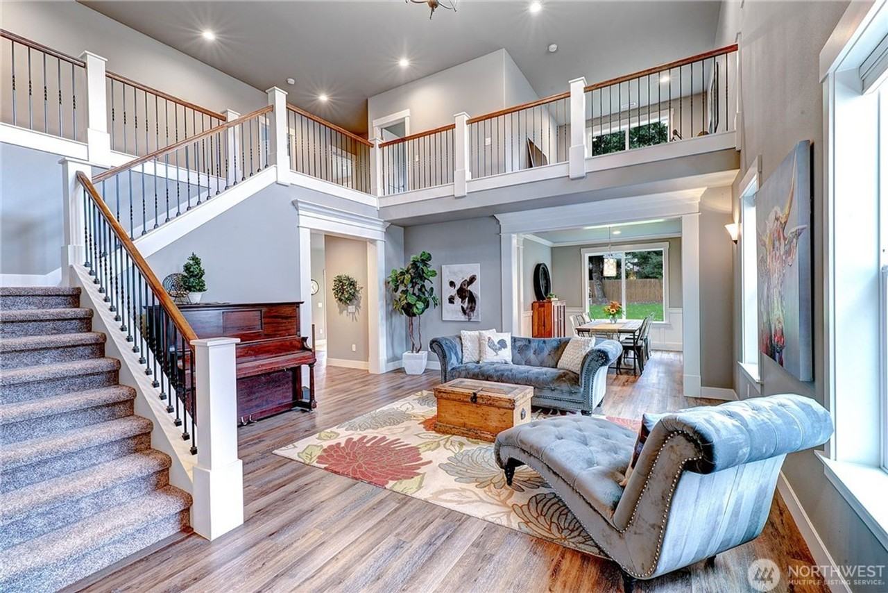 2147 Browns Point Blvd - Photo 3 of 24