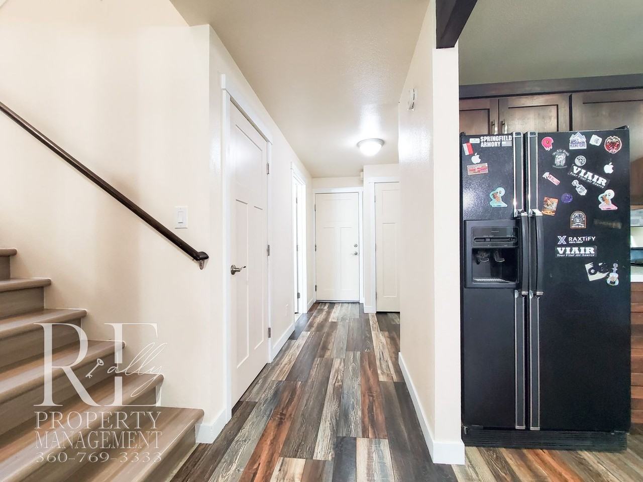 629 Ne Flagstone Ln - Photo 6 of 28