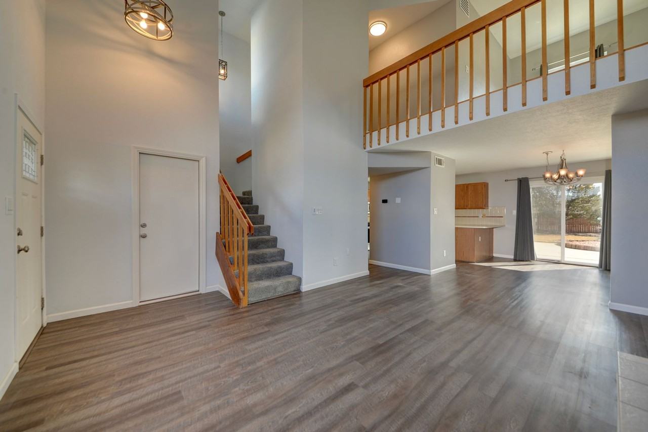 6238 Saint Josephs Ct Nw - Photo 3 of 28