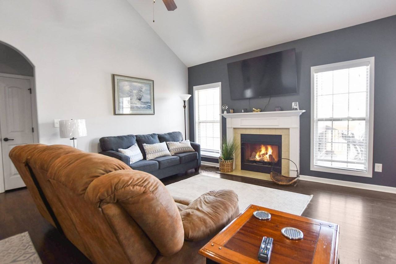 673 Fox Trail Ct - Photo 2 of 20