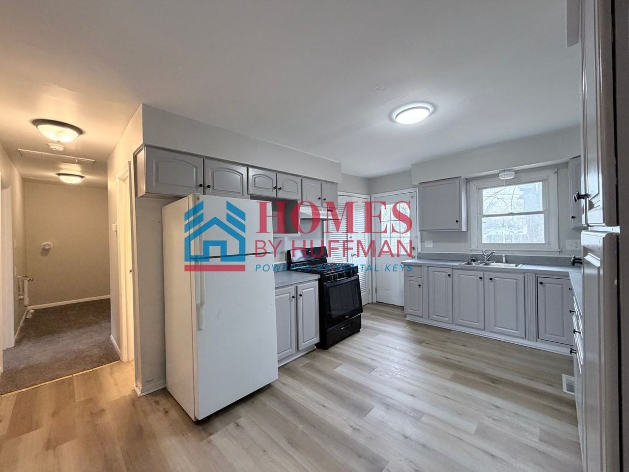 513 E Mulberry St - Photo 5 of 18