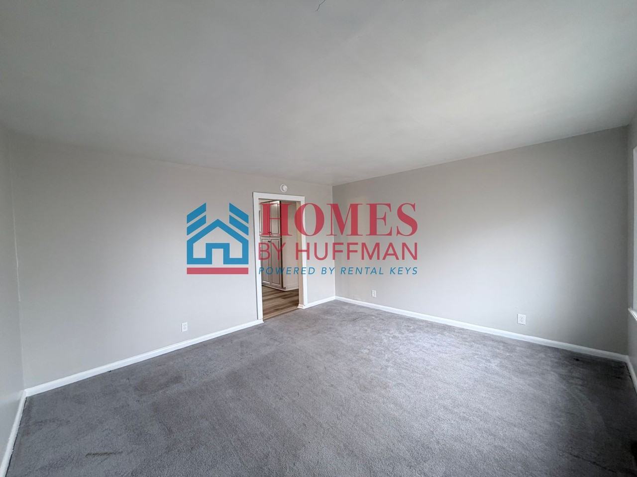513 E Mulberry St - Photo 7 of 17