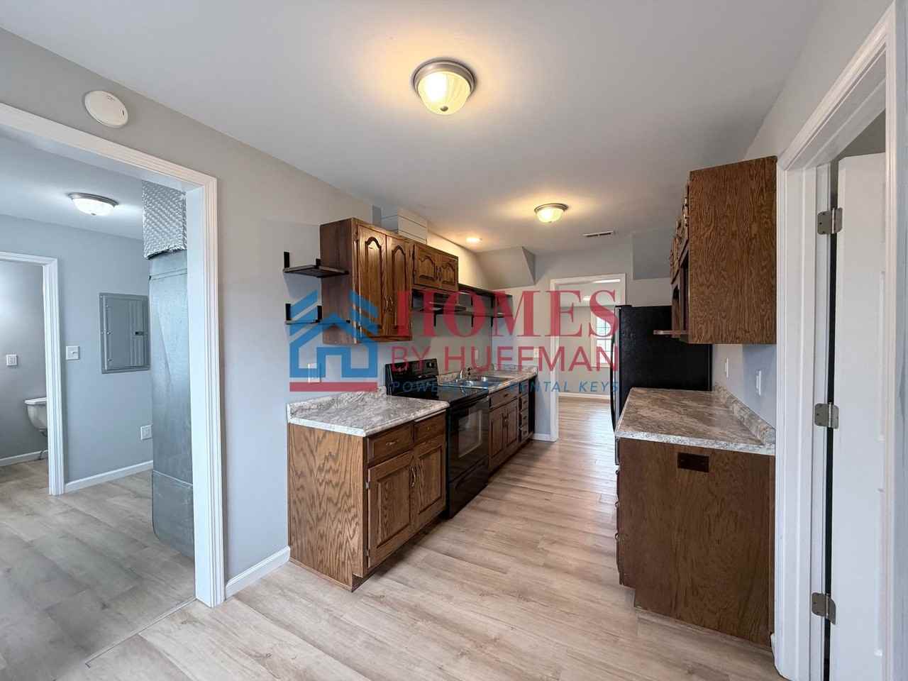 425 E Parkland Ave - Photo 6 of 16