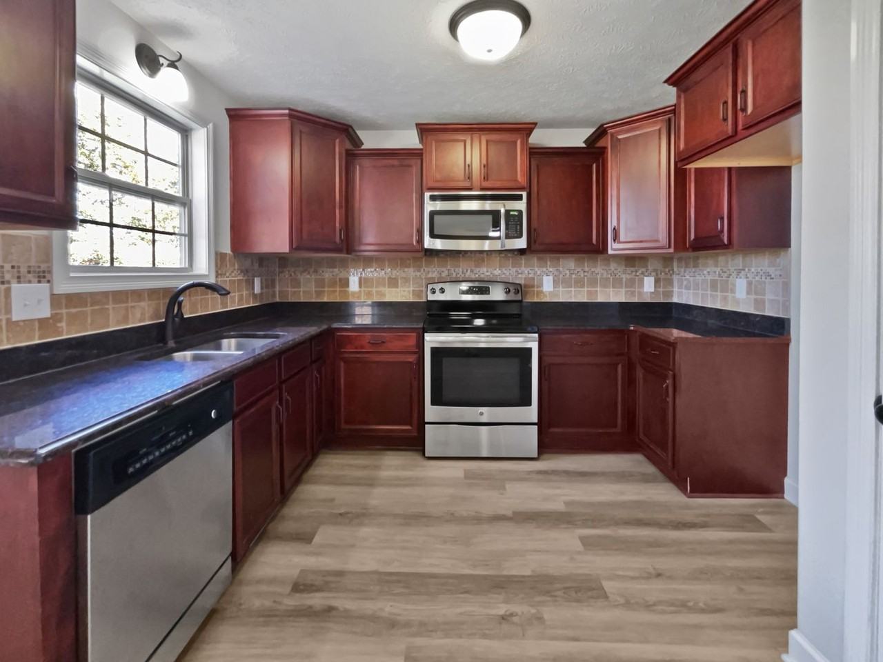 743 Sleek Fox Dr - Photo 6 of 21