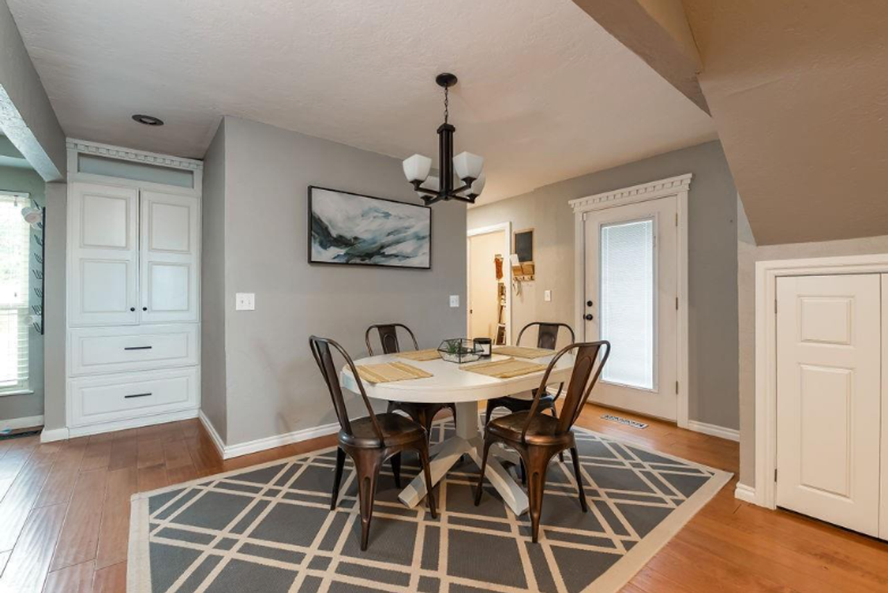 301 Se 34th St - Photo 5 of 24