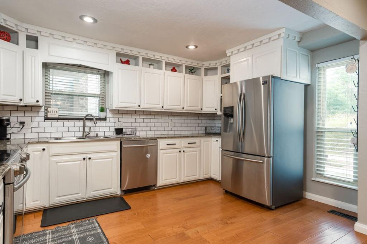 301 Se 34th St - Photo 6 of 24