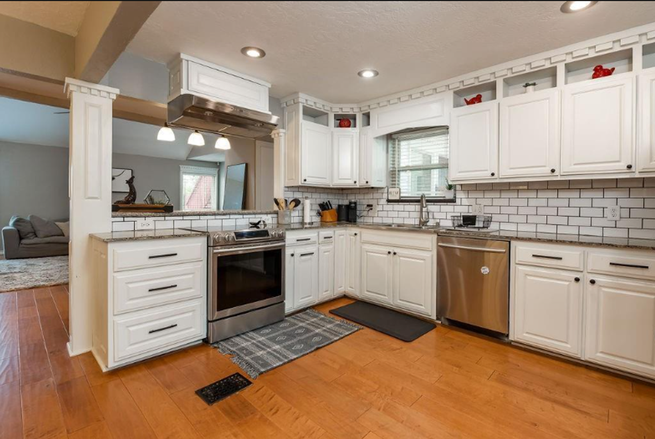 301 Se 34th St - Photo 7 of 24