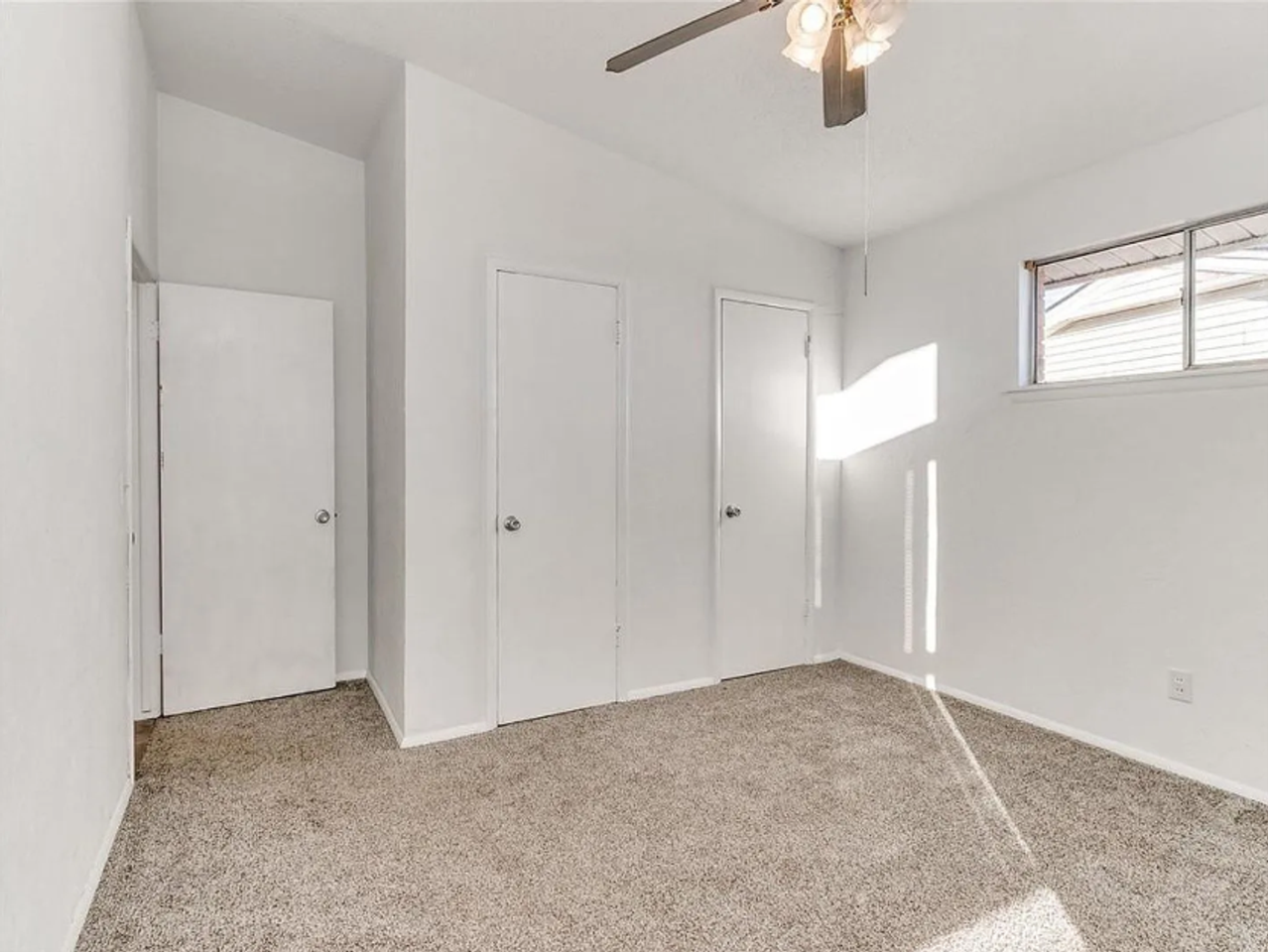 507 Ne 61st St - Photo 5 of 18