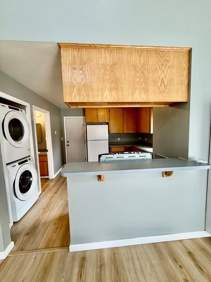 711 I St - Photo 7 of 15