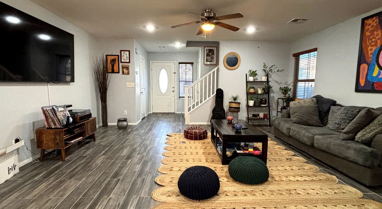 10737 Broxden Junction Ave - Photo 6 of 26